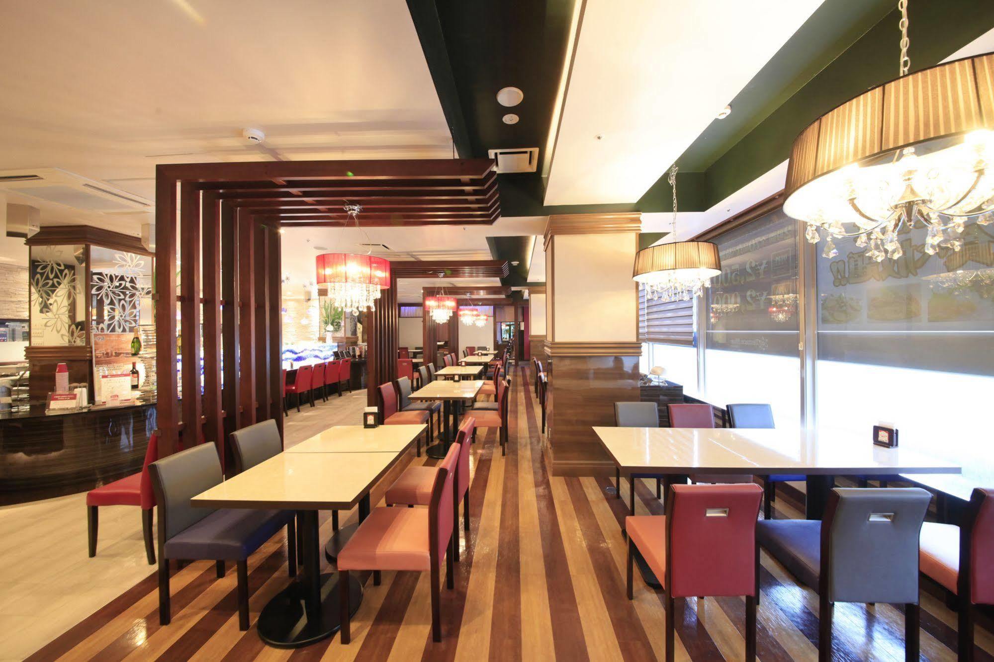 Richmond Hotel Naha Kumoji מראה חיצוני תמונה